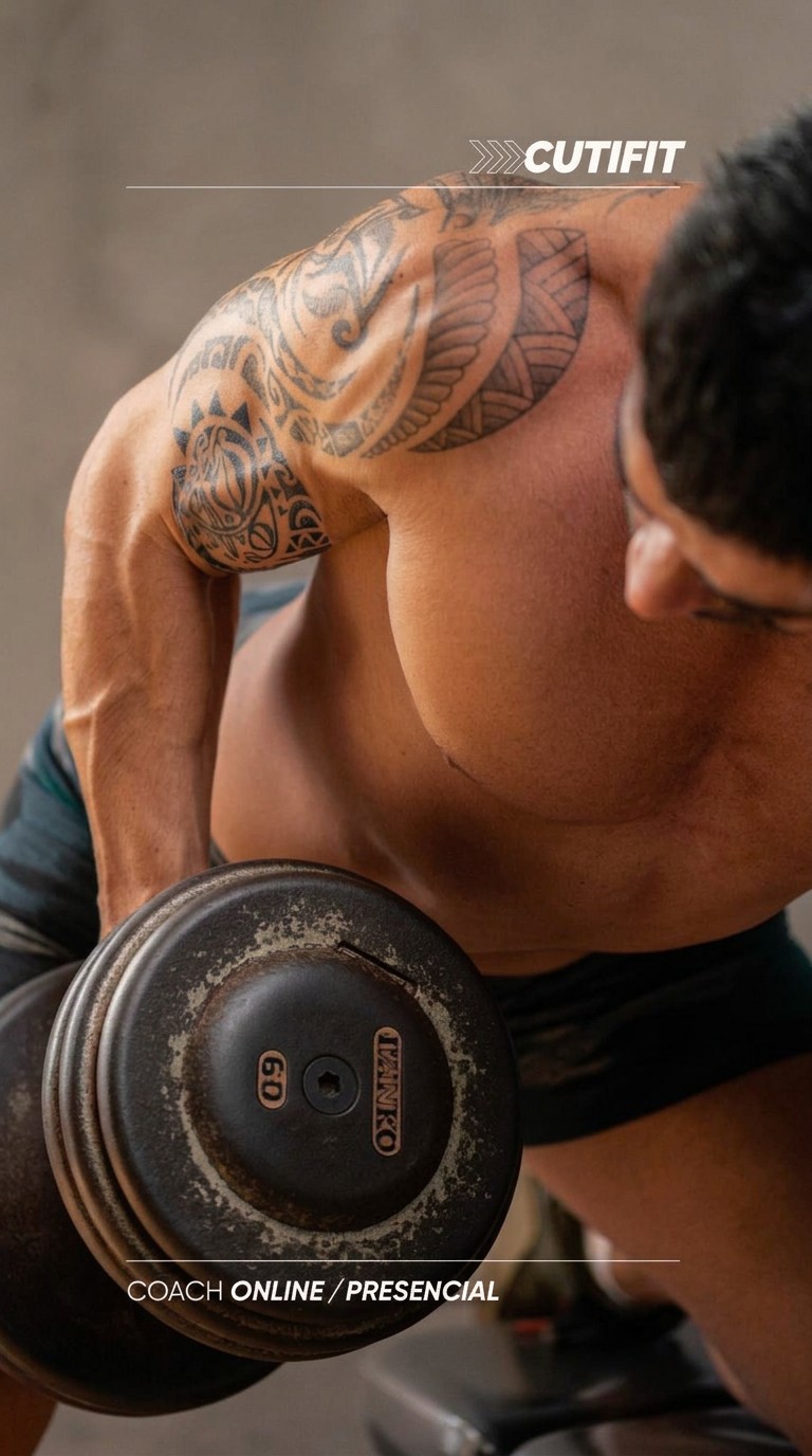 Entrenamiento de fuerza con mancuerna